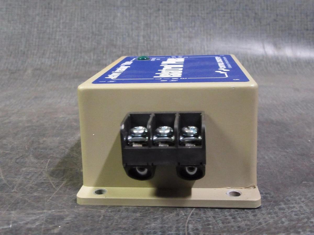 Used CONTROL CONCEPTS ISLATROL PLUS TRACKING FILTER 120 VAC 2.5 AMP MODEL: IC+102