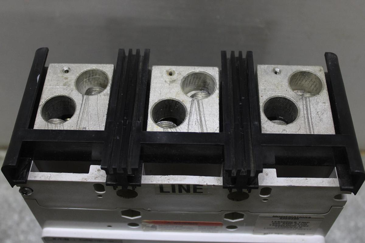 Used CUTLER HAMMER CIRCUIT BREAKER FDC3015L 15 AMP 3-POLE 600 VAC