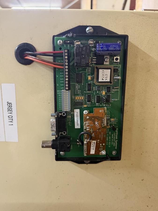 Used KOHLER AUTOMATIC TRANSFER SWITCH K-168541-225 225 AMP 208 VOLT 3-PHASE 3-WIRE