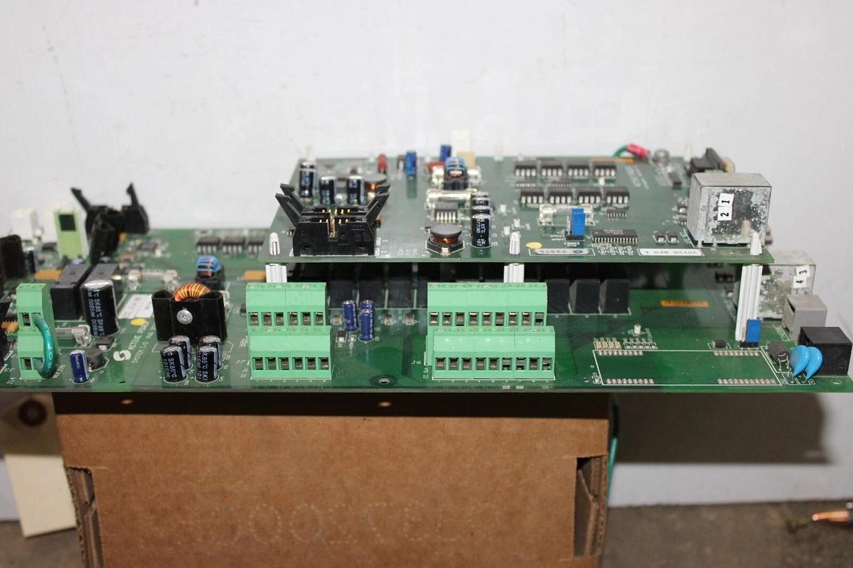 Used ACTIVE POWER SYSTEM I/O & DAUGHTER BOARD 30115-03 REV. E 30114 30127-04 30126-E