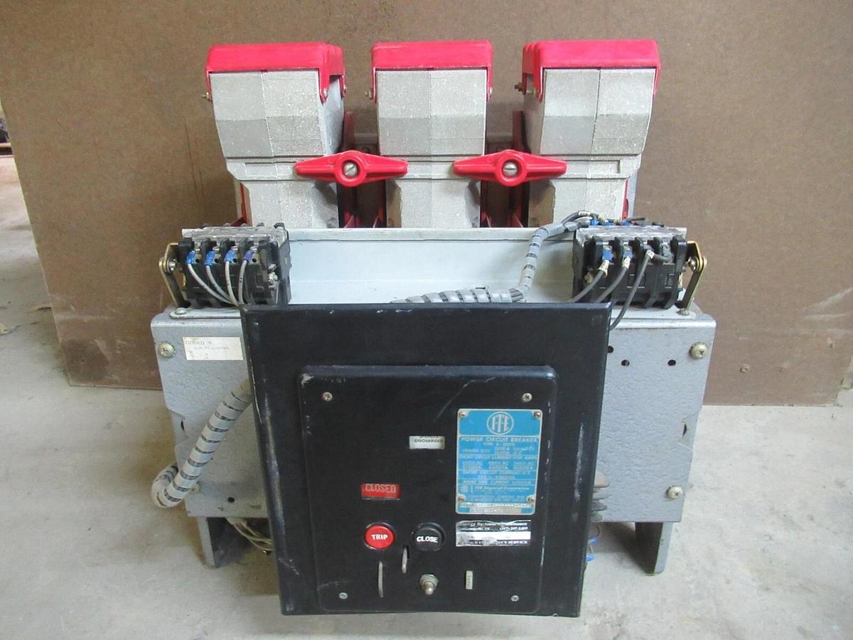Used ITE POWER CIRCUIT BREAKER K-2000 VAC: 600 V 2000 AMP DC: 240 V 2500 AMP