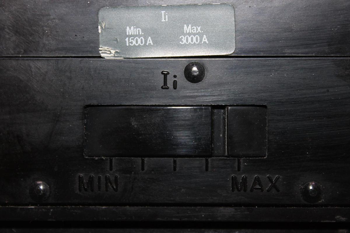 Used SQUARE D POWERPACT I-LINE CIRCUIT BREAKER LDA36600U31X 600 AMP 600 VAC 3-POLE