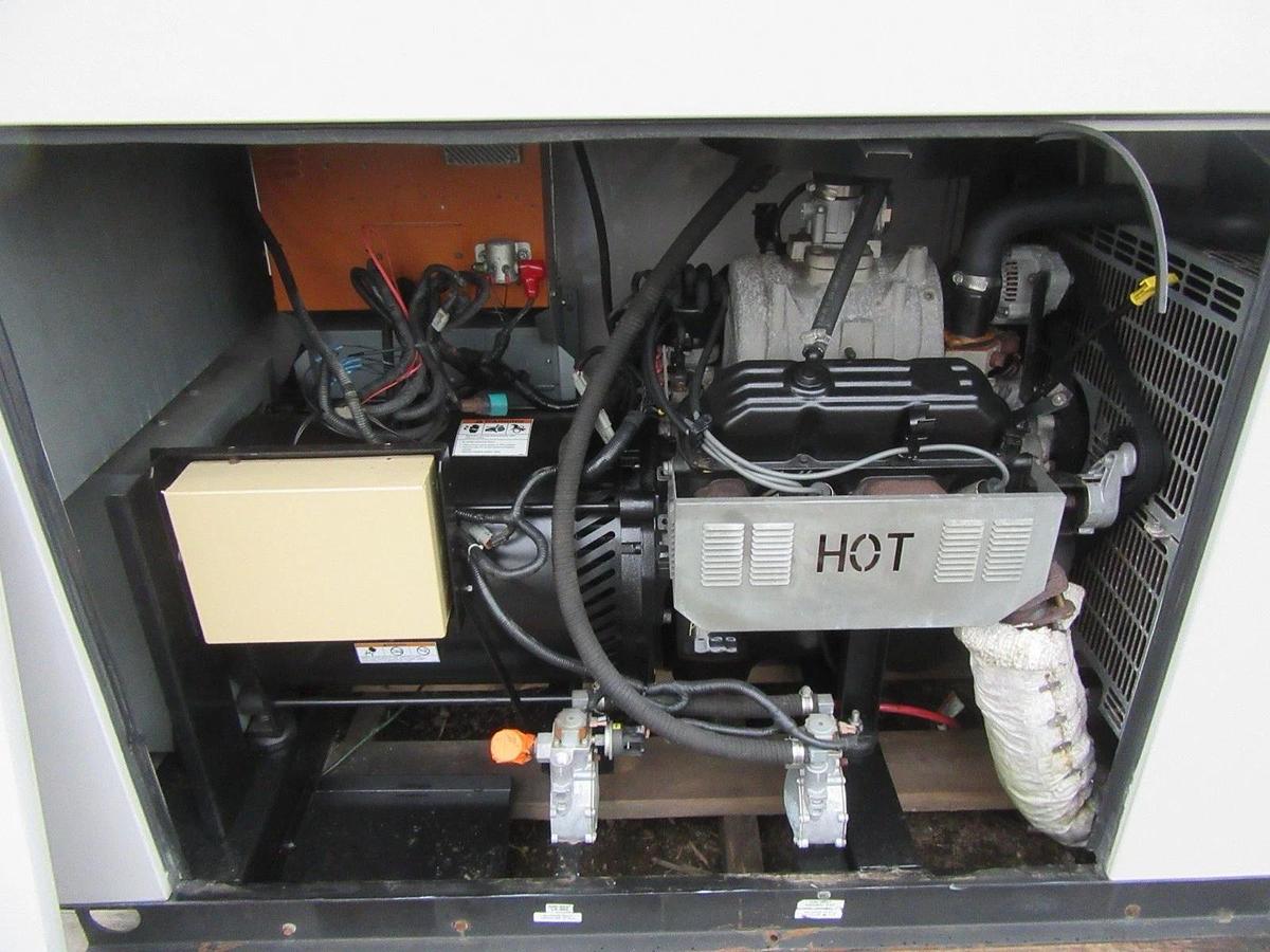 Used 30 KW GENERATOR GENERAC NATURAL GAS LP PROPANE 120/240V 1 PH SG030 66 HRS VIDEO