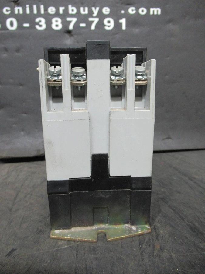 Used SQUARE D INDUSTRIAL CONTROL RELAY 8501X030 SER. A COIL: 110/120 VAC