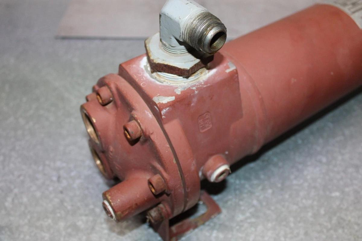 Used API BASCO HEAT EXCHANGER 4-W-24-MAHT-4-P-CP 04024 240 PSIG 400°F 2' X 6"