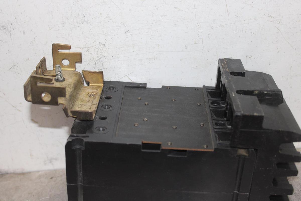 Used SQUARE D I-LINE CIRCUIT BREAKER FH26020AB 20 AMP 600 VAC 2-POLE