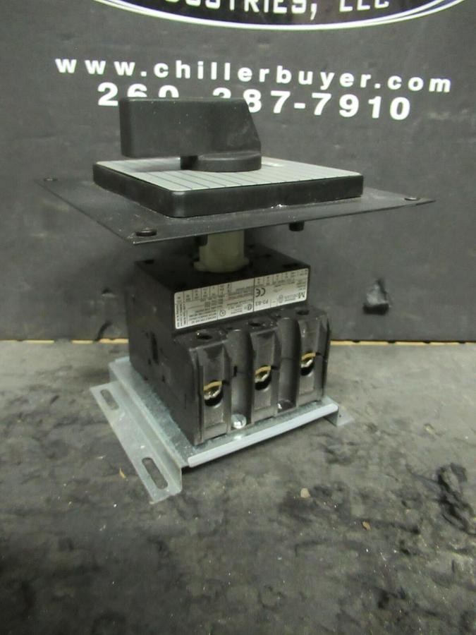 Used KLOCKNER MOELLER 60 AMP TWIST PANEL DISCONNECT SWITCH P3-63 40 HP @ 460 VAC 3 PH