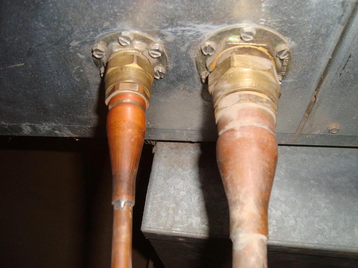 Used 1.5 TON YORK AIR CONDITIONING SYSTEM MCRS18G3AS02 EMCRS18G3AS02 EVAP AND COND