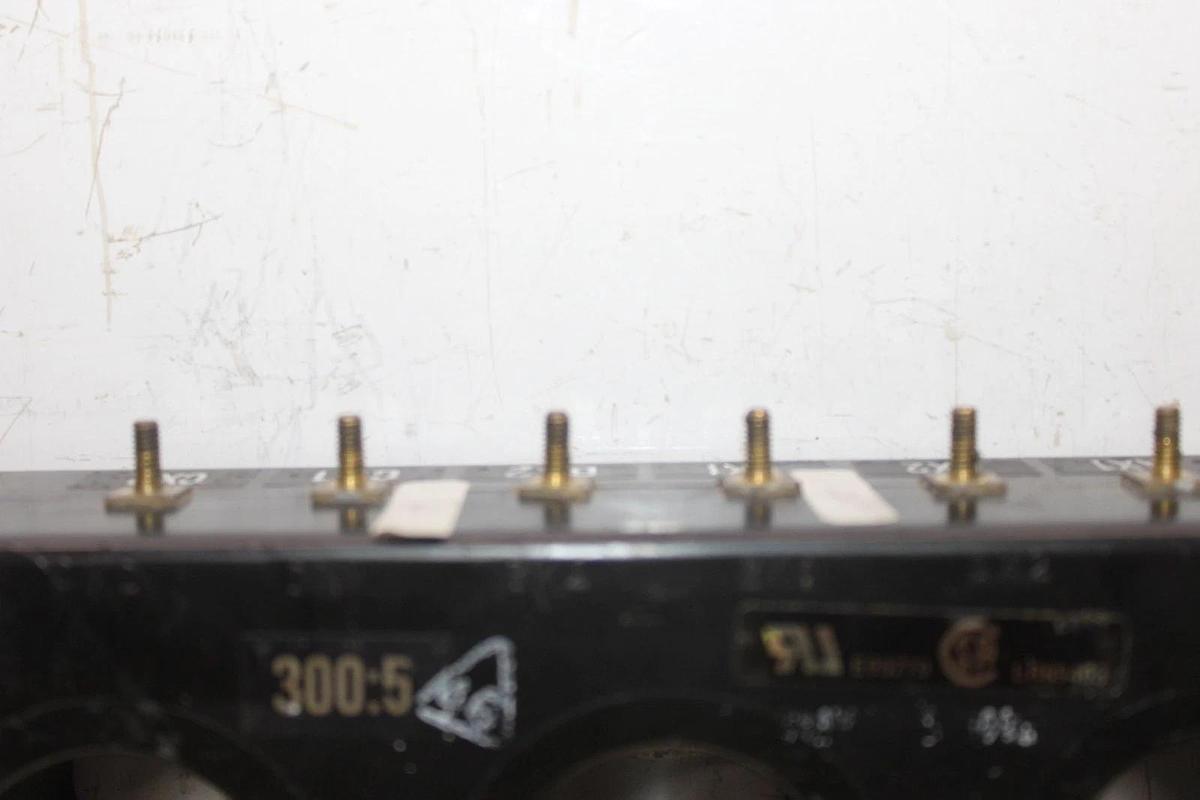 Used WESTINGHOUSE CURRENT TRANSFORMER 2092A37H05 300:5 600V 50-400 HZ