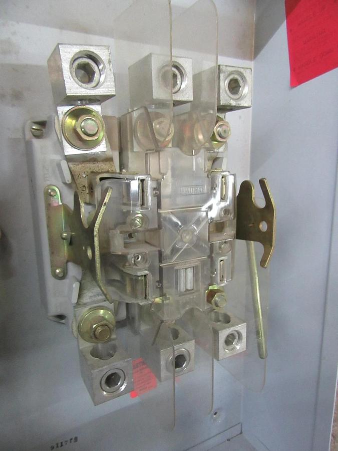 Used LANDIS & GYR 320 / 400 AMP 5 JAW METER SOCKET CAT# 42745-8 TYPE: HQ-5D 1 OR 3 PH