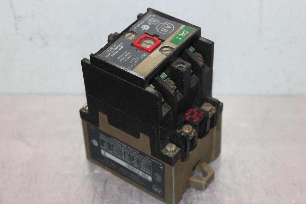 Used ALLEN BRADLEY DIRECT DRIVE RELAY 700-P200A1 600 VAC 10 AMP COIL: 120V