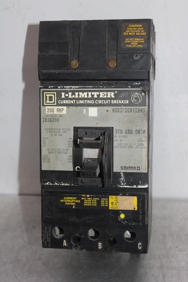 Used SQUARE D I-LINE CIRCUIT BREAKER KA36110 SERIES 2 110 AMP 600 VAC 3-POLE