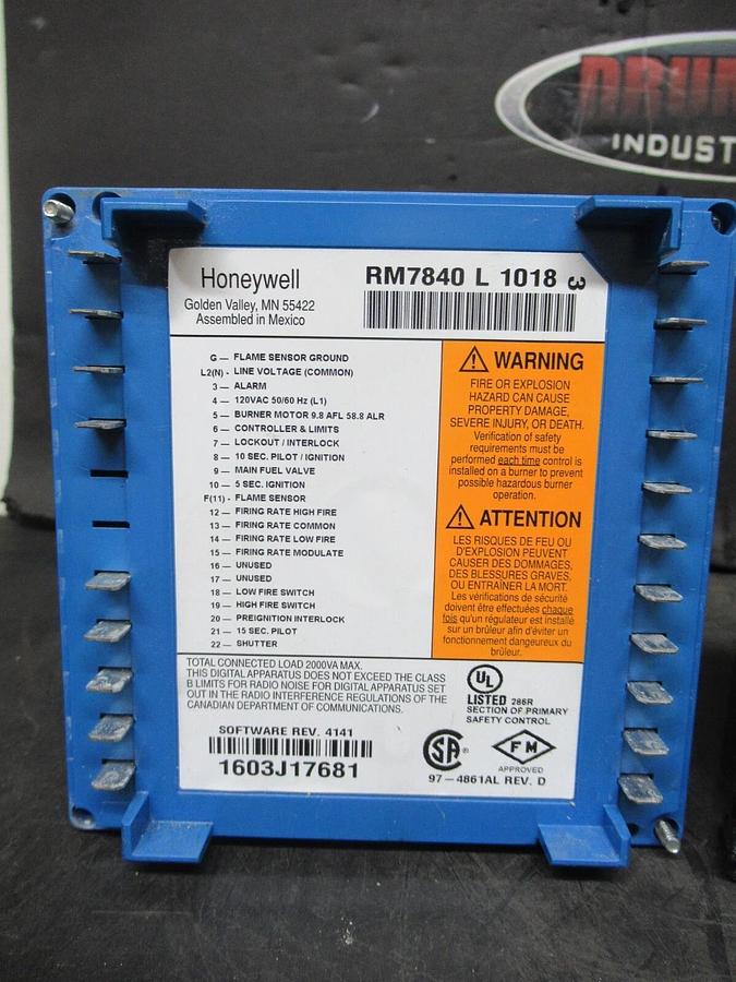 Used HONEYWELL BURNER CONTROL ULTRAVIOLET FLAME AMPLIFIER RM7840-L-1018 2000 VA MAX