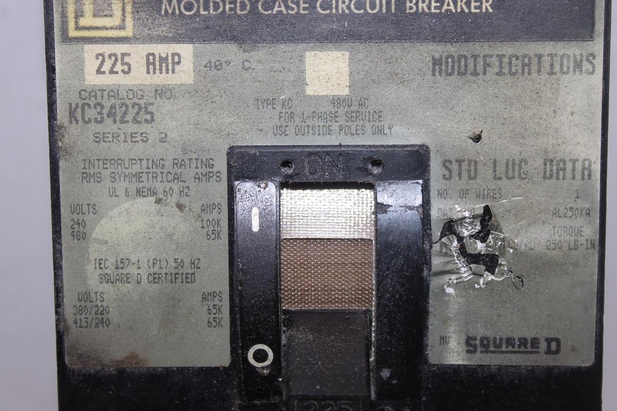 Used SQUARE D I-LINE CIRCUIT BREAKER IK36200 200 AMP 600 VAC 3-POLE