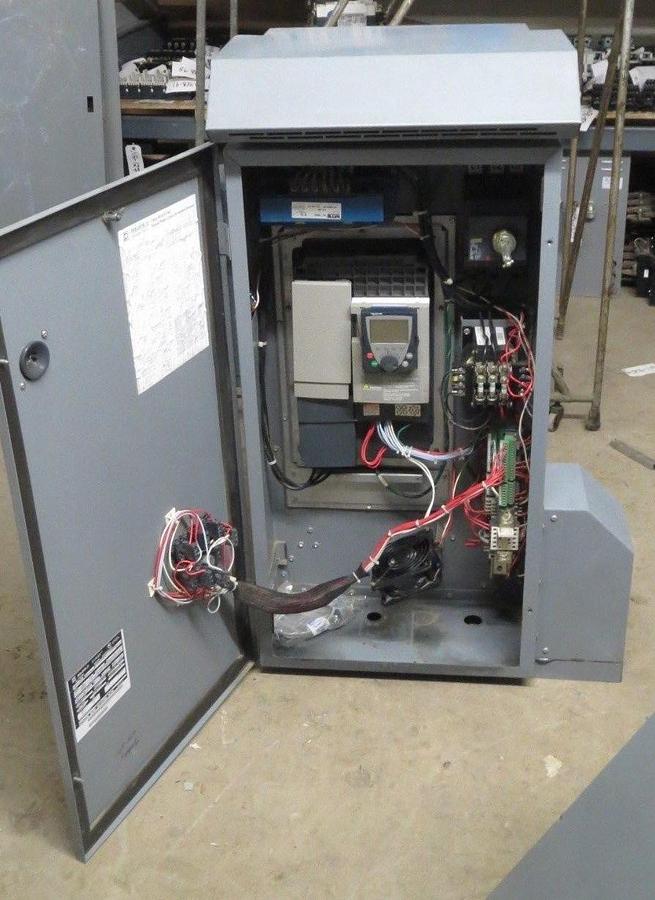 Used SQUARE D E-FLEX ALTIVAR MOTOR CONTROLLER VSD EFDLH4VW 460V 3-PHASE 5 HP NEMA 3R