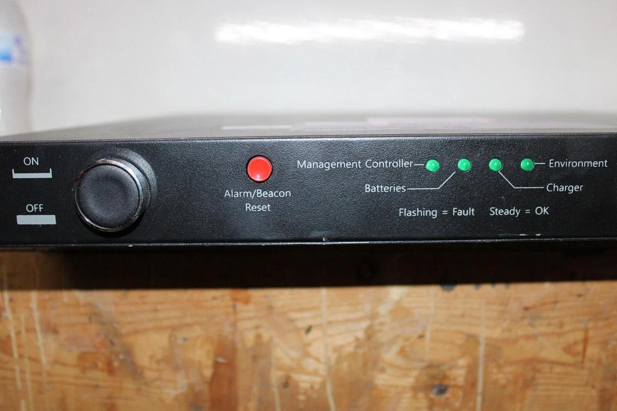 Used SCHNEIDER BATTERY MANAGEMENT MODULE AP9922/AP9922S 600 VDC 72 WATT 0.75 AMP