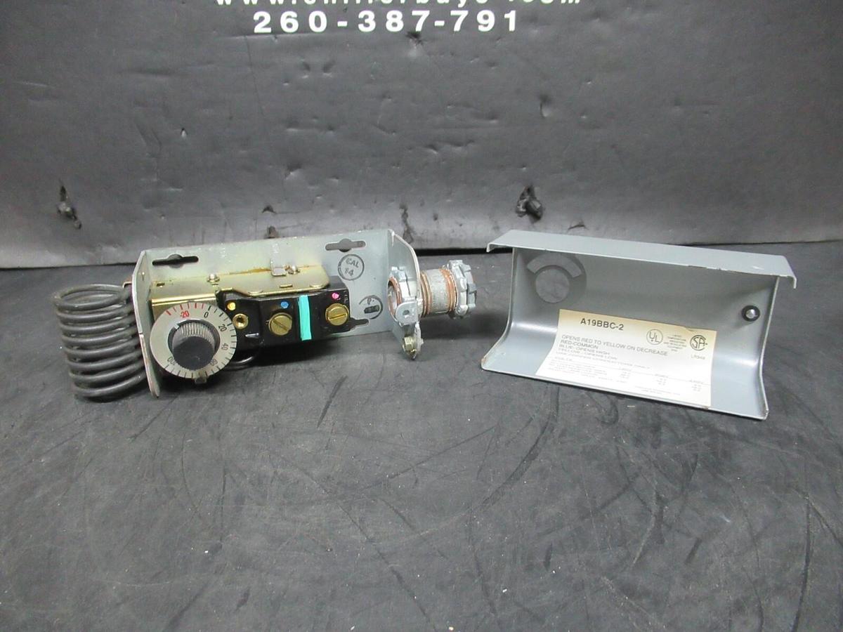 Used JOHNSON CONTROLS THERMOSTAT A19BBC-2 240 VOLT 16 AMP **WARRANTY INCLUDED**