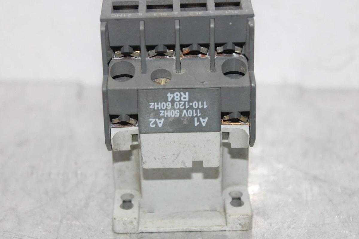 Used ABB CONTACTOR A9-30-01 600 VAC 3-PHASE 7.5 HP 21 AMP COIL: 110/120V *WARRANTY*