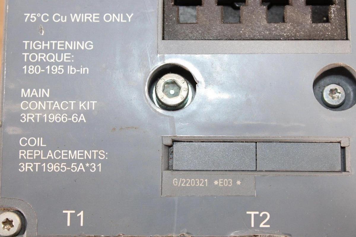 Used SIEMENS CONTACTOR 40LP32A 600 VAC NEMA SIZE 5 200 HP 3-PHASE 270 AMP COIL: 120V