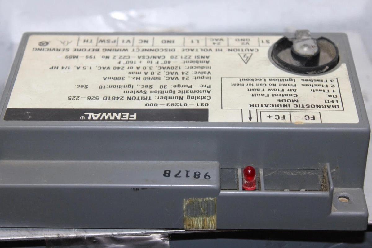 Used FENWAL IGNITION CONTROL MODULE TRITON-2461D-526-225 031-01283-000 24 VAC