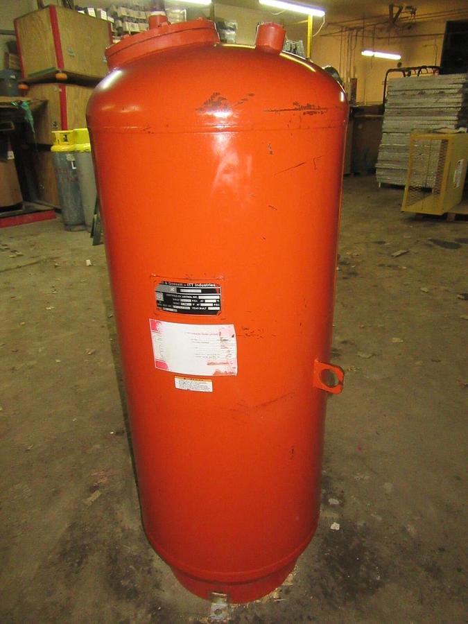 Used 2005 BELL & GOSSETT - ITT INDUSTRIES B400 VERTICAL PRESSURIZED EXPANSION TANK
