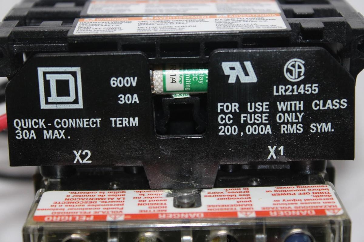 Used SQUARE D TRANSFORMER 9070TF50D2 0.05 KVA HIGH: 240/480 VOLT LOW: 24 VOLT