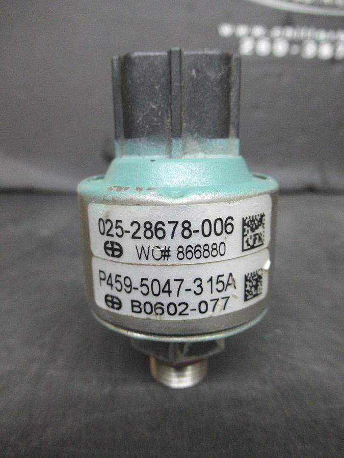 Used YORK DANFOSS PRESSURE TRANSDUCER 025-28678-006 P459-5047-315A *NO RATING*