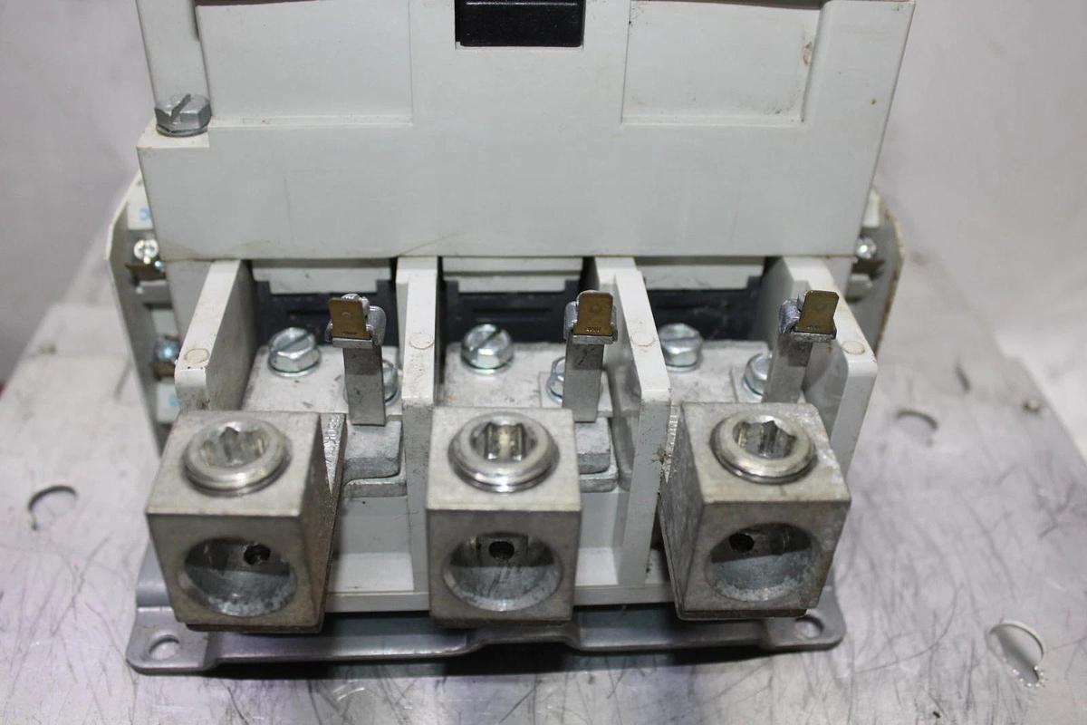 Used EATON CONTACTOR C825KN6 200 AMP 600 VOLT 3-PHASE COIL: 120V **WARRANTY**