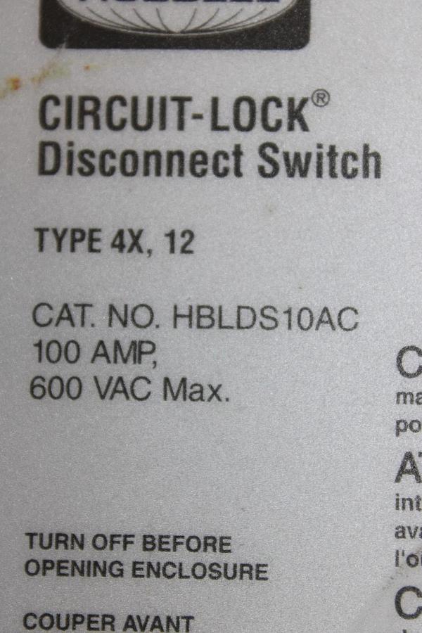 Used HUBBELL SAFETY DISCONNECT ENCLOSURE HBDLS10AC 100 AMP 600 VAC W/ HBDL60100RS