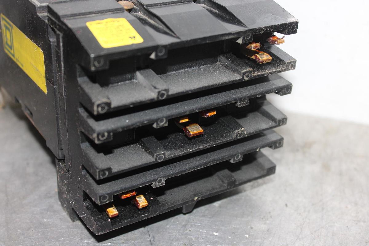 Used SQUARE D I-LINE CIRCUIT BREAKER FH26020AB 20 AMP 600 VAC 2-POLE
