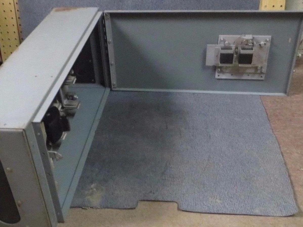 Used WESTINGHOUSE FDP SWITCH 200 AMP 240 VAC 3 POLE 25-50 HP  MODEL: FDPS3220