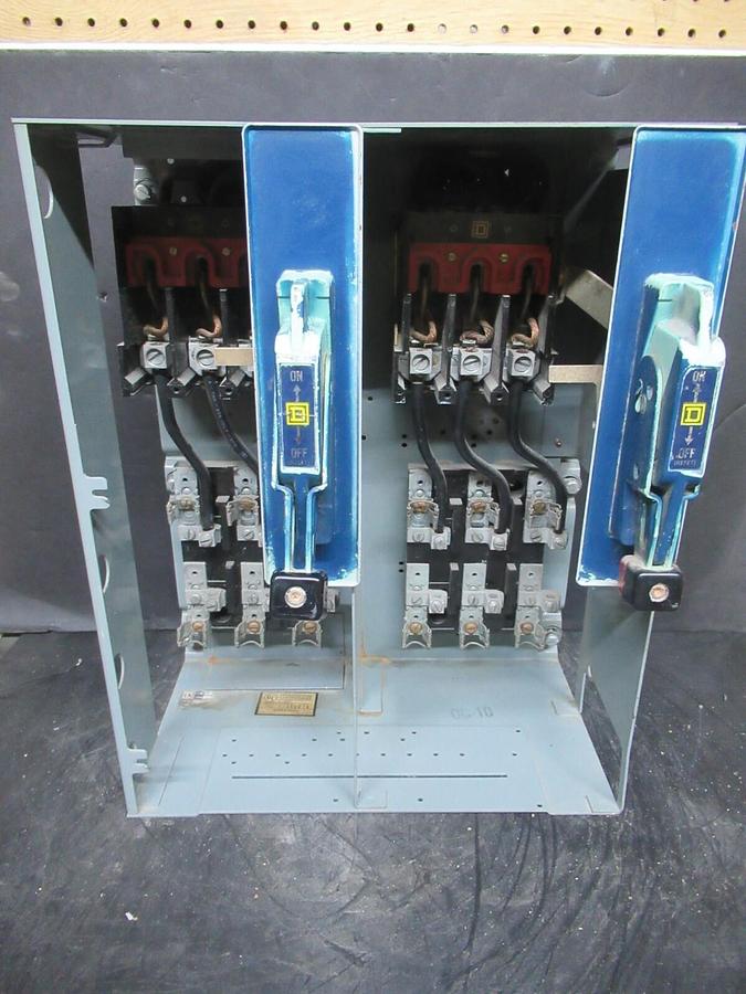 Used SQUARE D MCC MOTOR CONTROL DUAL FEEDER 17" MODEL 4 NO FUSES WITH DISCONNECTS