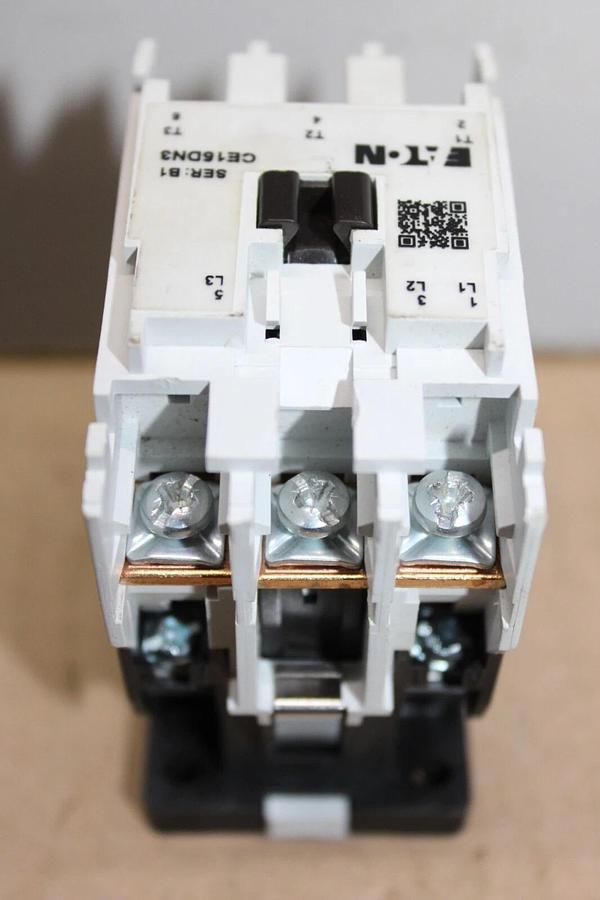 Used EATON CONTACTOR CE15DN3 18 AMP 600 VOLT 15 HP 3-POLE 3-PHASE COIL: 110/120V