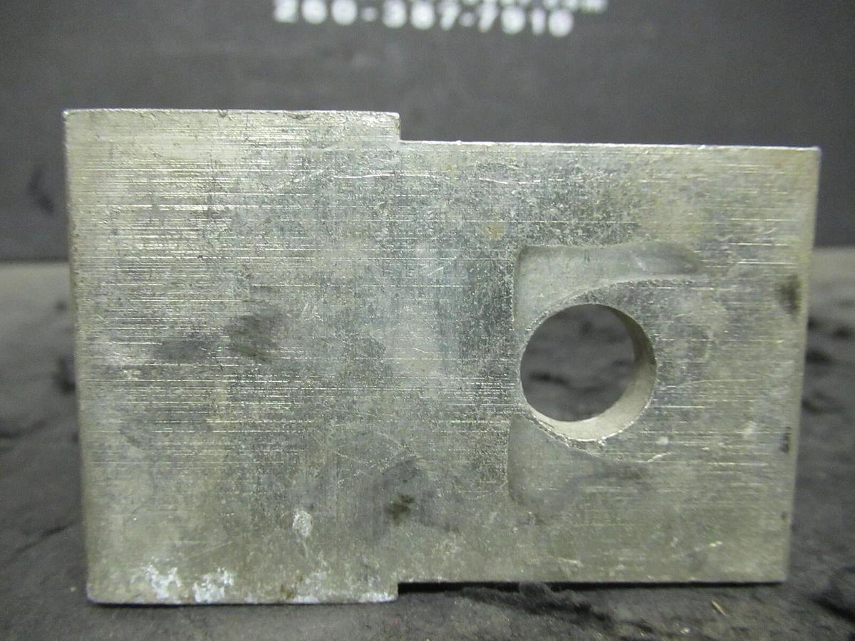 Used HOMAC AD-350 2 (DOUBLE) BARREL MECHANICAL CONNECTOR LUG TAP 350MCM - #6 AD350