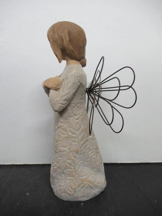 WILLOW TREE "REMMBERANCE" SUSAN LORDI FIGURINE DEMDACO STOCK# 26247