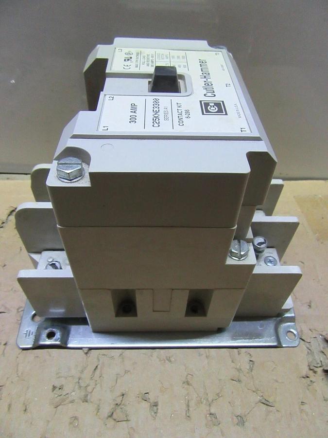 Used CUTLER HAMMER CONTACTOR C25KNE3300 300 AMP 600 VAC 3-PHASE COIL: 110/120 V