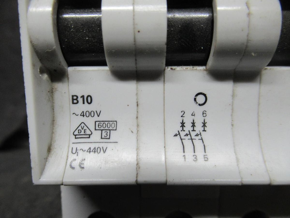Used SIEMENS CIRCUIT BREAKER 5SX23 B10 10 AMP 480 VAC 3-POLE W/ AUXILLIARY