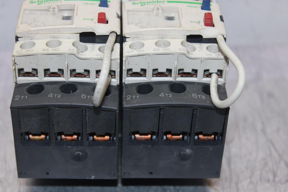 Used SCHNEIDER REVERSING STARTER LC1D09 600V 25A 7.5HP 3-PHASE 3-POLE W/ LRD08