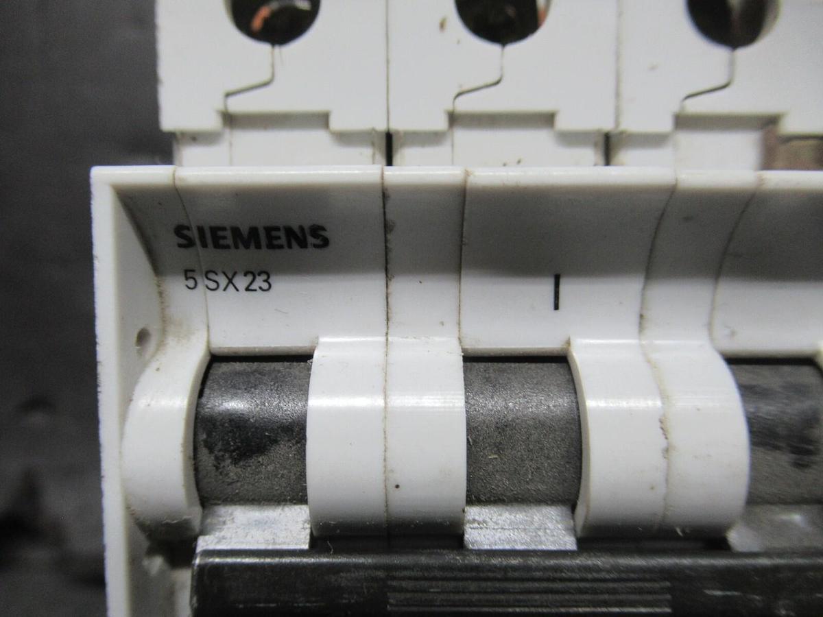 Used SIEMENS CIRCUIT BREAKER 5SX23 B10 10 AMP 480 VAC 3-POLE W/ AUXILLIARY
