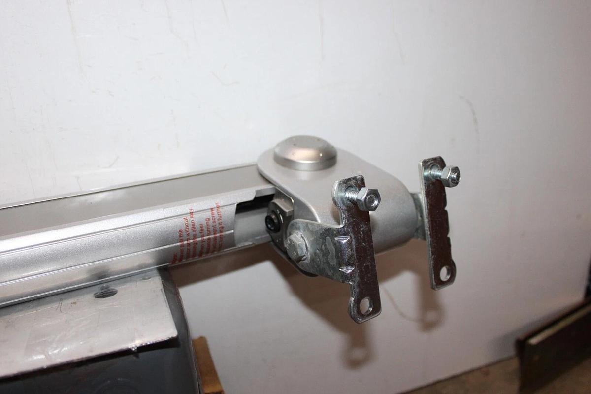 Used TRANE TD7 CHILLER ENERGY MANAGEMENT TOUCHSCREEN DISPLAY X13760335-01 REV. T