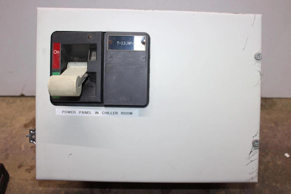 Used WESTINGHOUSE MCC MOTOR CONTROL FEEDER BUCKET FREEDOM 2100 12" CL75250