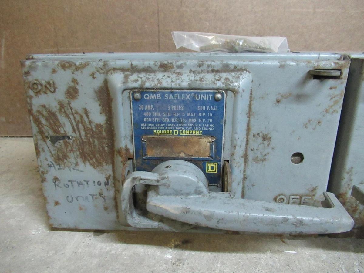 Used SQUARE D QMB SAFLEX TWIN UNIT QMB-3636-T 60/30 AMP 600 VAC 3-POLE 40/20 HP