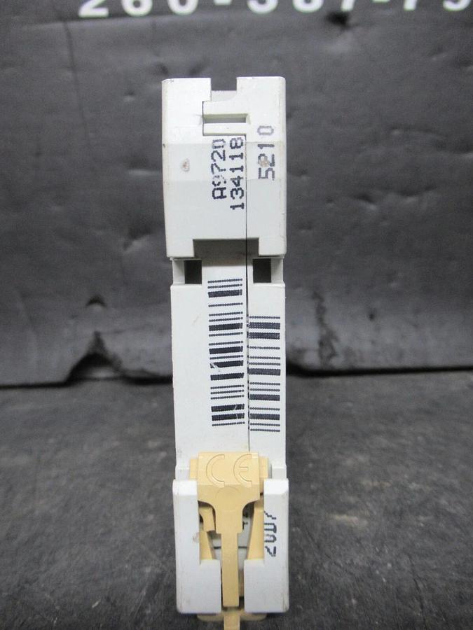 Used MERLIN GERIN SINGLE POLE BREAKER 24118 MULTI 9 C60N 16A-TYPE B 277 VAC