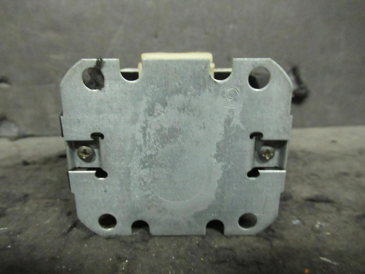 Used PRODUCTS UNLIMITED CONTACTOR 3100-20T328 / HN52KC016 20 AMP 600 VAC 120 V COIL