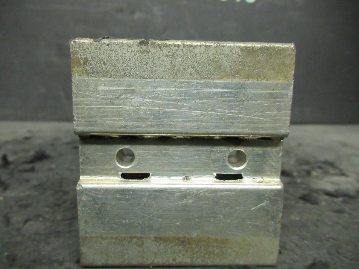 Used (3) MARATHON 97945 MECHANICAL DISTRIBUTION WIRE CONNECTOR LUG TAP 500MCM - #14