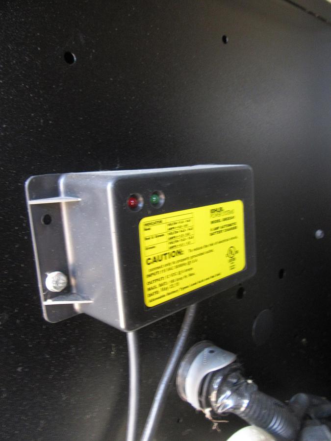 Used 50 KW GENERATOR KOHLER 5.0 NATURAL GAS / LP 120/208V 3 PH 347 HRS ENCLOSED VIDEO