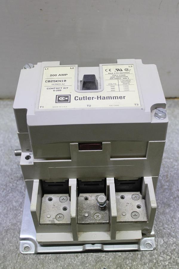 Used CUTLER HAMMER CONTACTOR C825LN1 600 VAC 360 AMP 3-POLE 3-PHASE