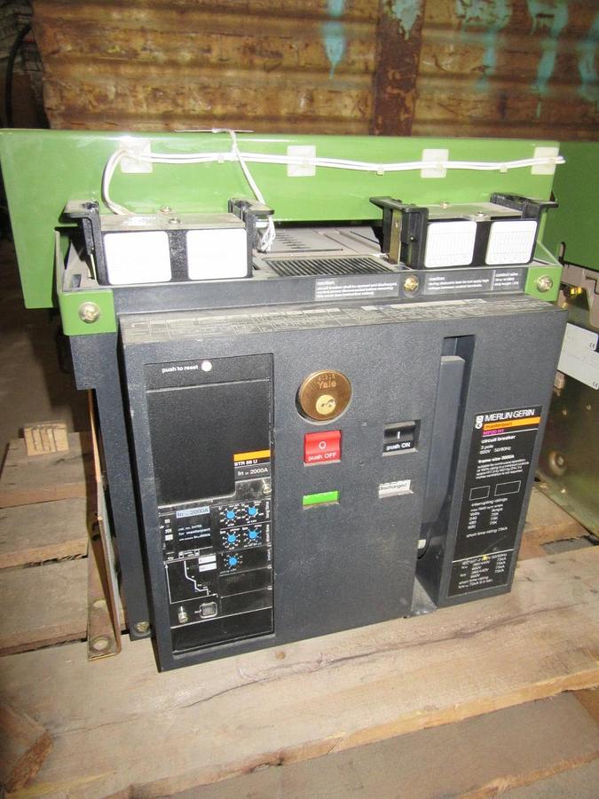 Used (1) MERLIN GERIN MASTERPACT CIRCUIT BREAKER MP20-H1 3P 600V 50/60HZ 2000A STR58U