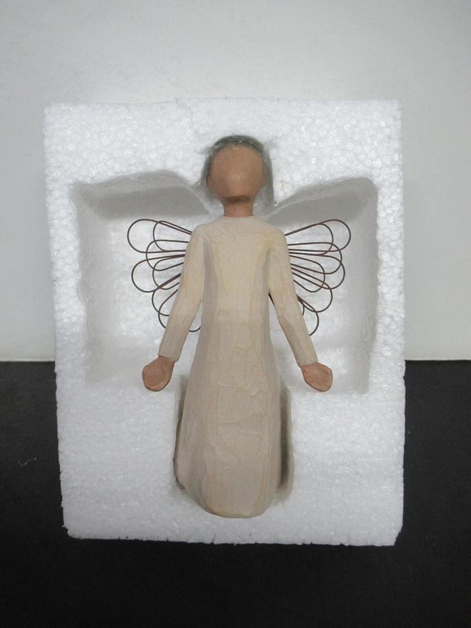 WILLOW TREE "ANGEL OF GRACE" SUSAN LORDI FIGURINE DEMDACO STOCK# 26059