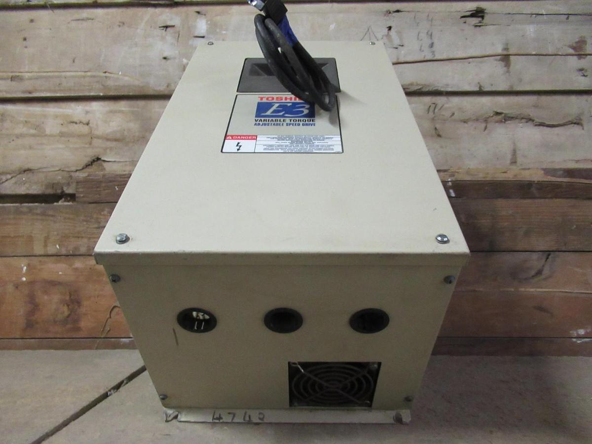 Used TOSHIBA VARIABLE SPEED DRIVE HK30AA032 230V 7.5HP 24A 3 PHASE TYPE: 1